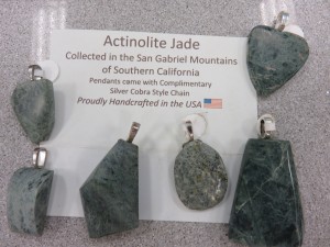 Display Actinolite Jade 1      